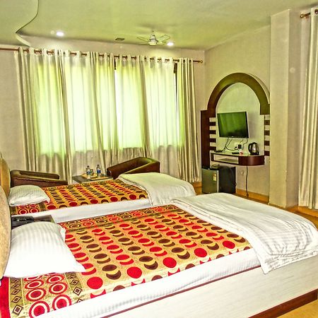 Hotel Garv Residencia Gajá Kültér fotó